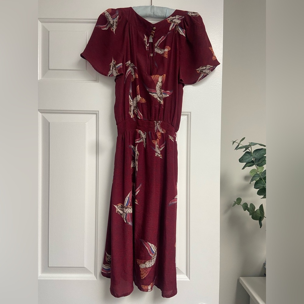 Women’s silk dress, US size 4 bought in the UK as a size 8 from Warehouse.